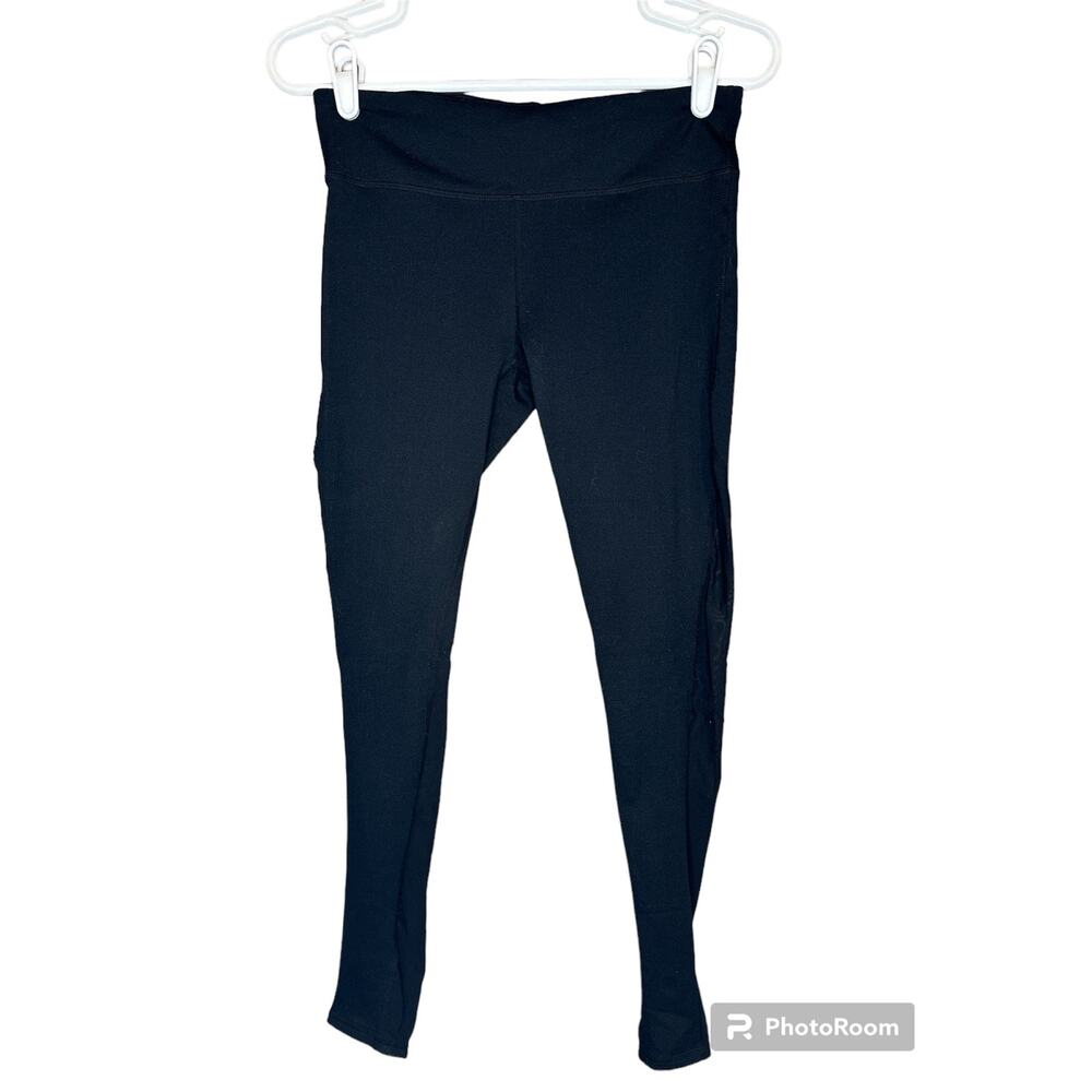 Fabletics Mesh Siding Hi Rise Black Crop Capri Hidden Pocket Leggings Size Small